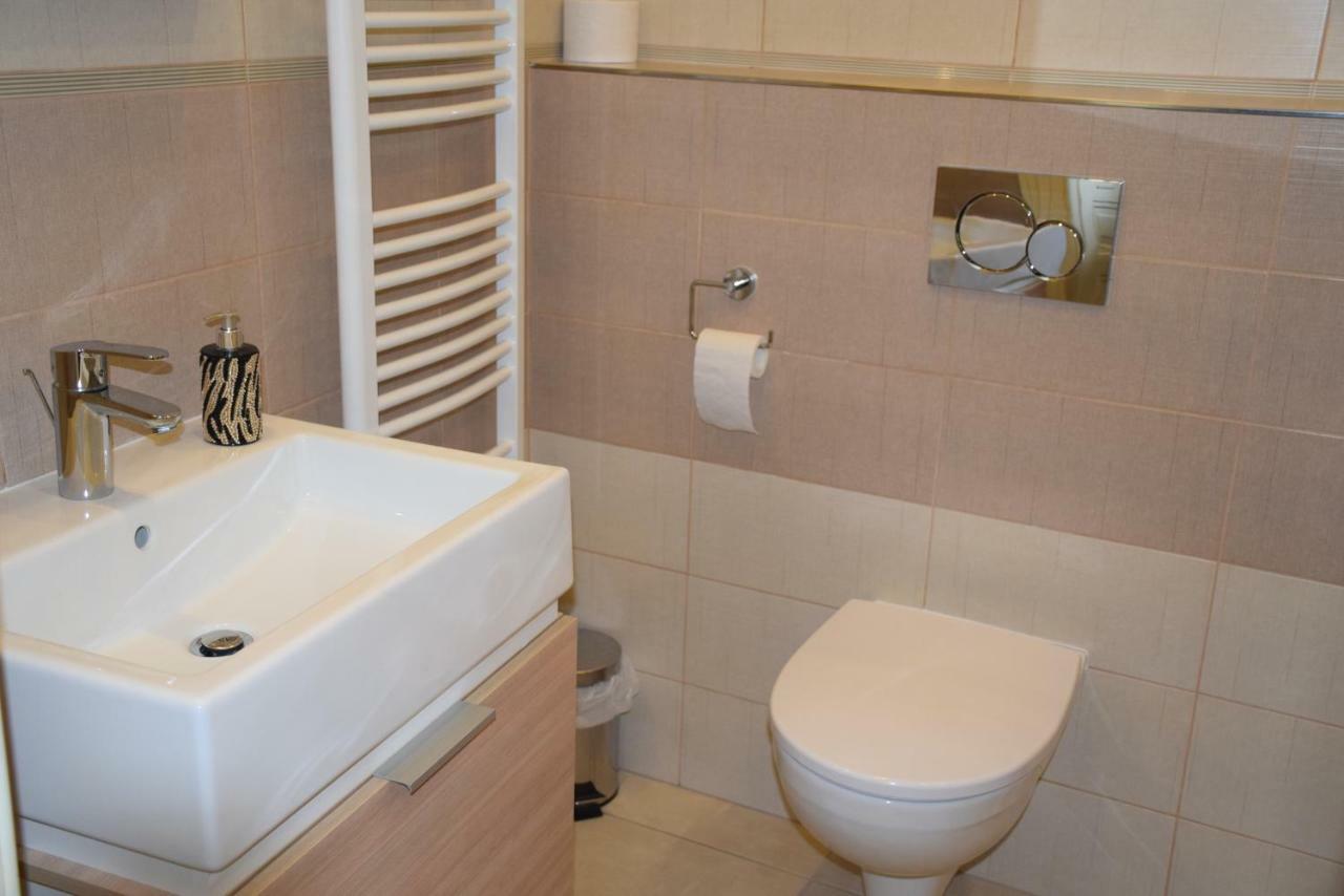 Tiva Downtown Apartments Prague Ngoại thất bức ảnh