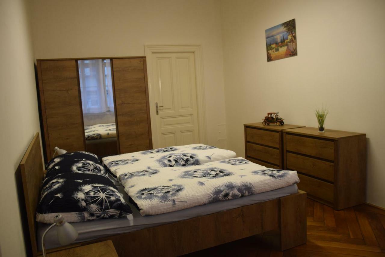 Tiva Downtown Apartments Prague Ngoại thất bức ảnh